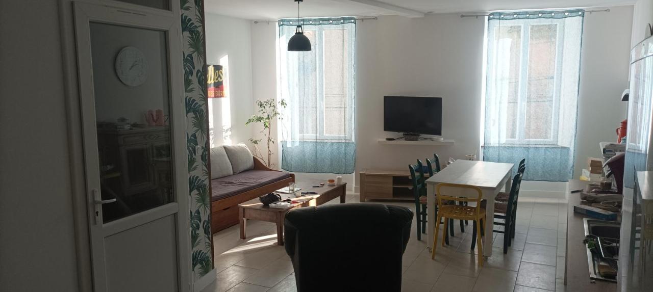 Вилла Grand T3 Calme Et Lumineux 4-6 Personnes Moux Экстерьер фото